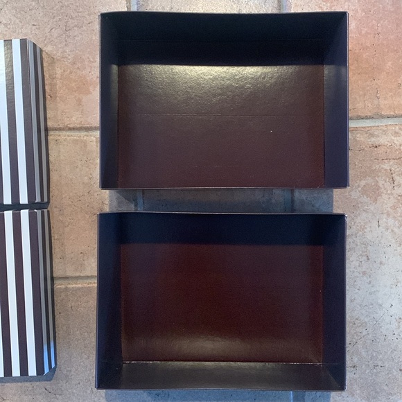 2 Henri Bendel Gift Boxes and Ribbon - Picture 5 of 10